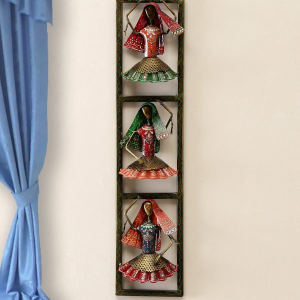 Iron Lady Kalberi Musician Wall Hanging In MultiColor By Craft Tree