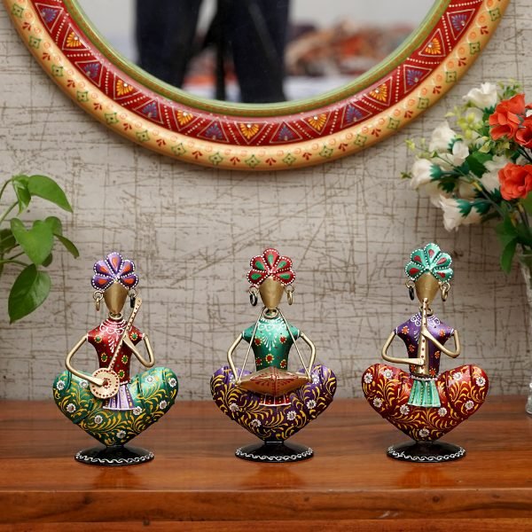 Craft Tree Metal Handpainted Decorative Sardar Musician Showpiece Set of 3 in Multicolor